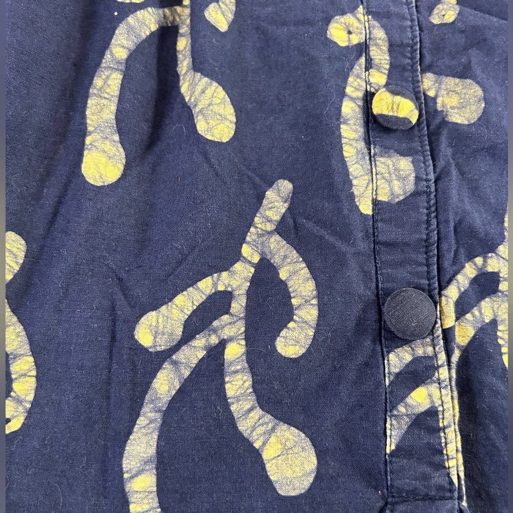 Global Mama Cotton Sleeveless Tie-Waste Shirt Dress in Ghanaian Blue Print - Picture 2 of 5